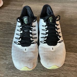 7.5 Nike Running Shoes